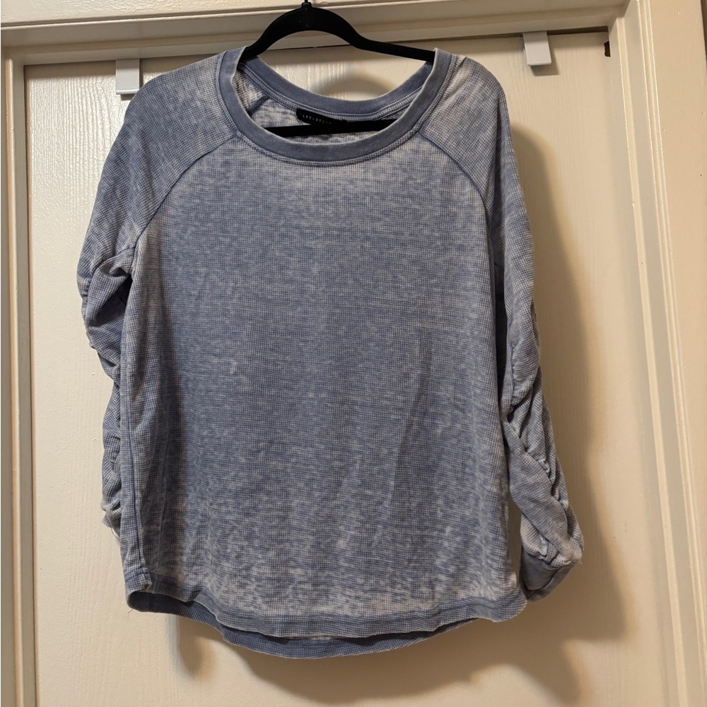 Jane + Delancey Casual Blue Long Sleeve Top Distressed Size